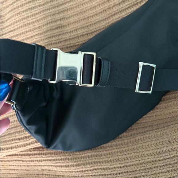 kate spade Black Nylon Belt Bag with Gold Hardware - Picture 5 of 6